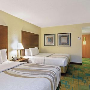 Standard Queen Room Two Queen Beds
